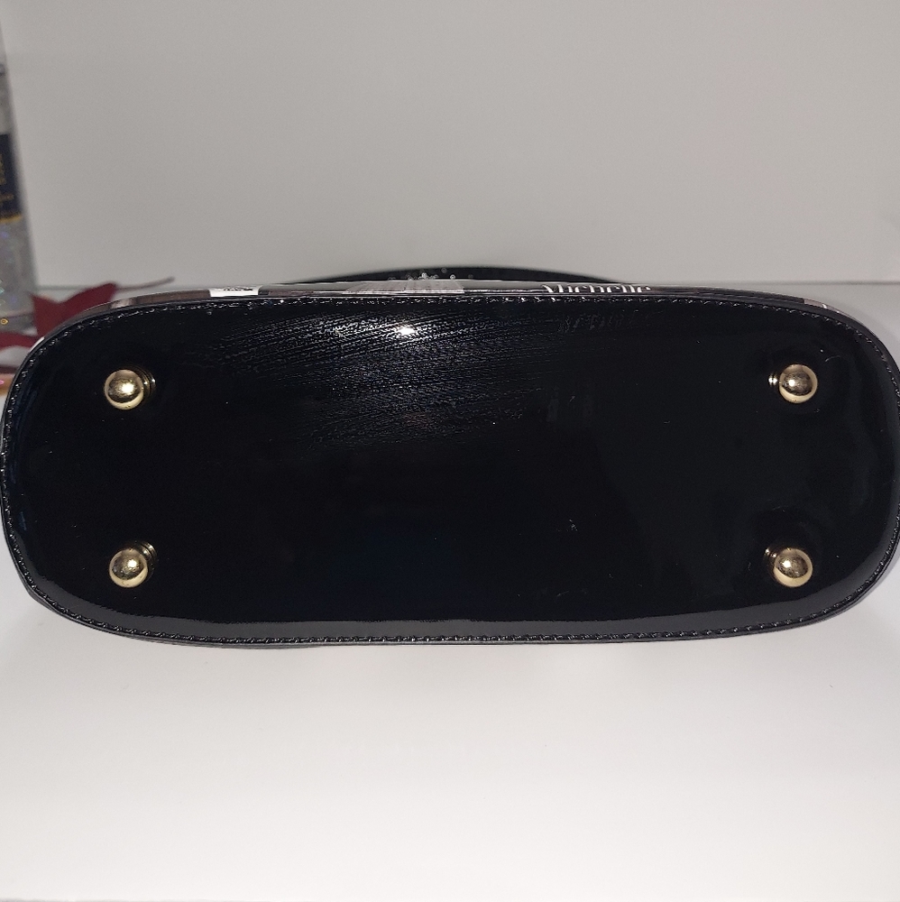 Handbag 👜 - Picture 7 of 13